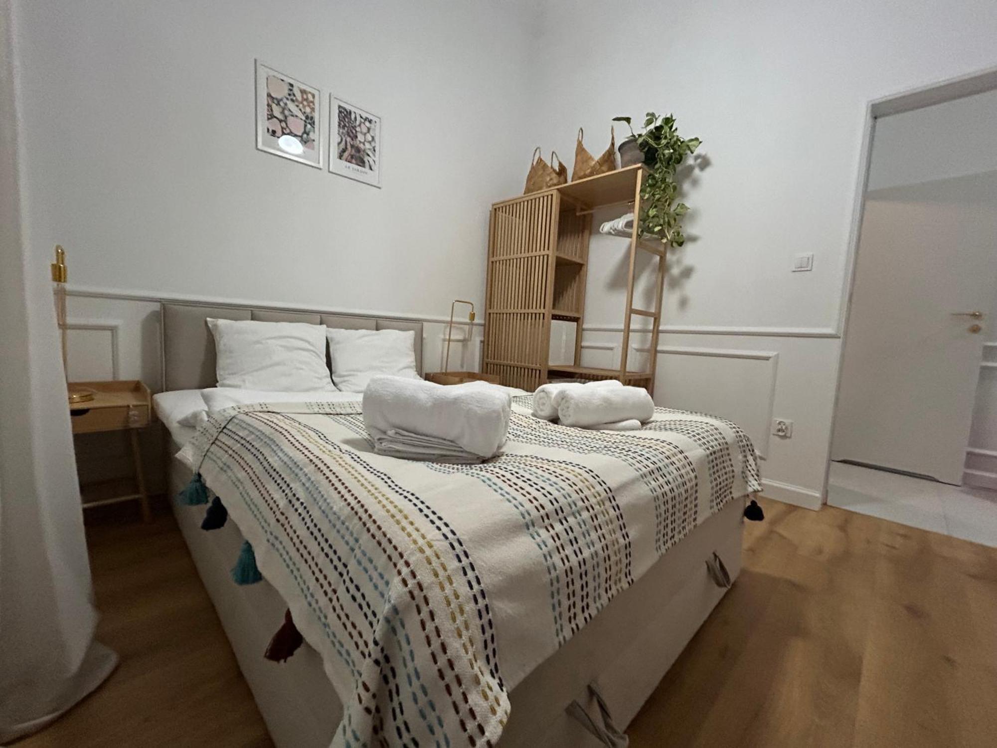 Apartament Przy Bulwarze Wroclaw Exterior photo
